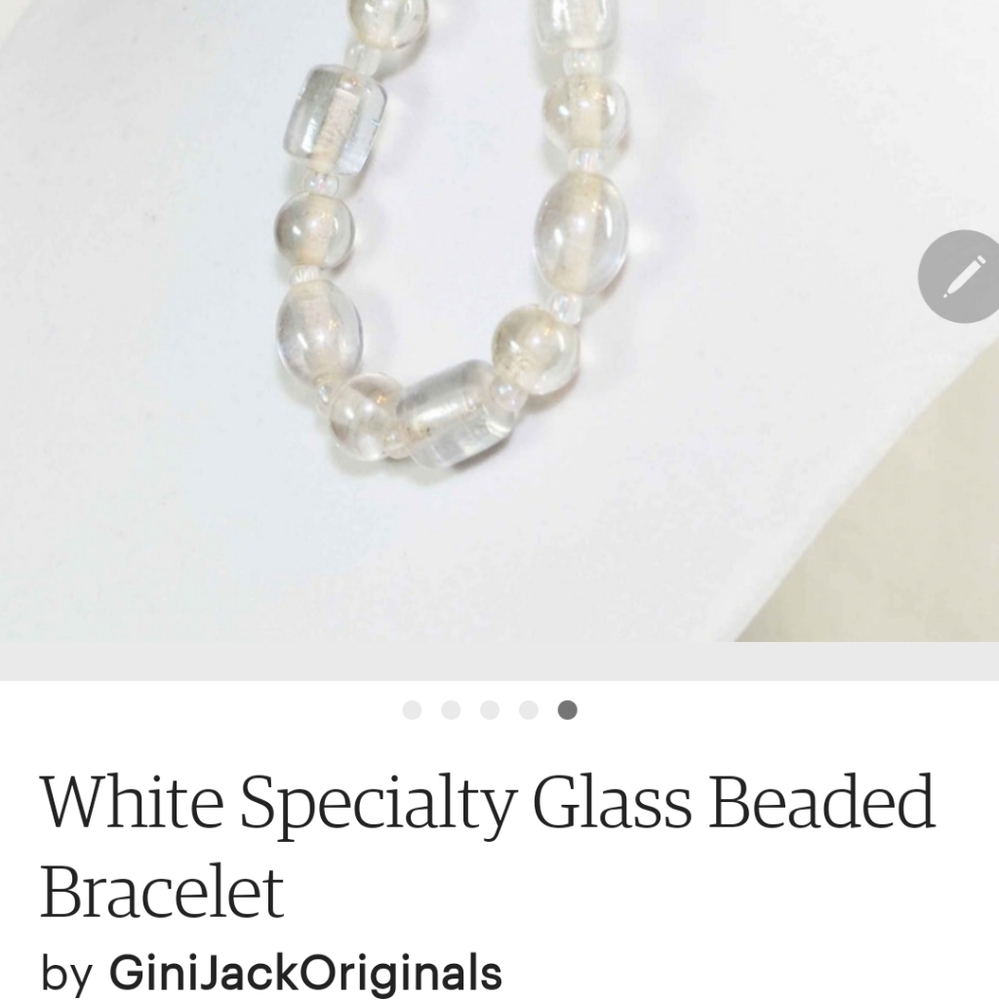 Beautiful Handmade Beaded Bracelet - Picture 6 of 7